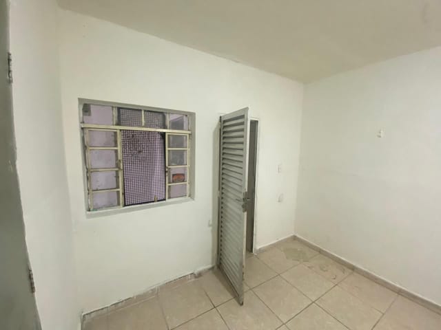 Casa com 35m² 1 quarto e 1 banheiro, para alugar, no bairro Jardim Figueira Grande em São Paulo