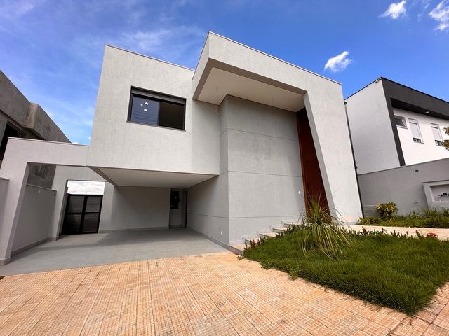 Casa com 397m² 4 quartos e 5 banheiros, à venda, no bairro Portal do Sol em Contagem