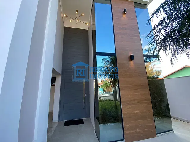 Casa 4 quartos e 5 banheiros, à venda, no bairro Ponta Grossa em Maricá