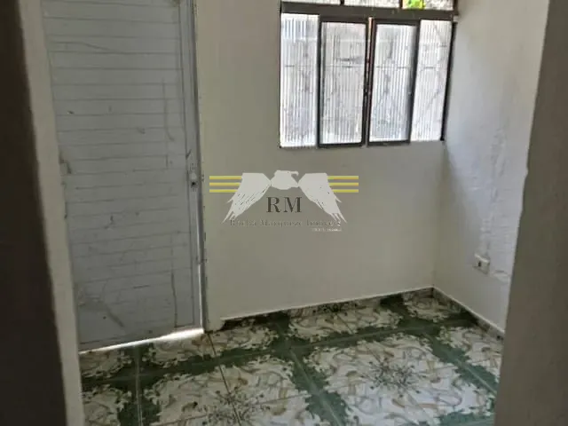 Casa com 50m² 1 quarto e 1 banheiro, para alugar, no bairro Lajeado em São Paulo