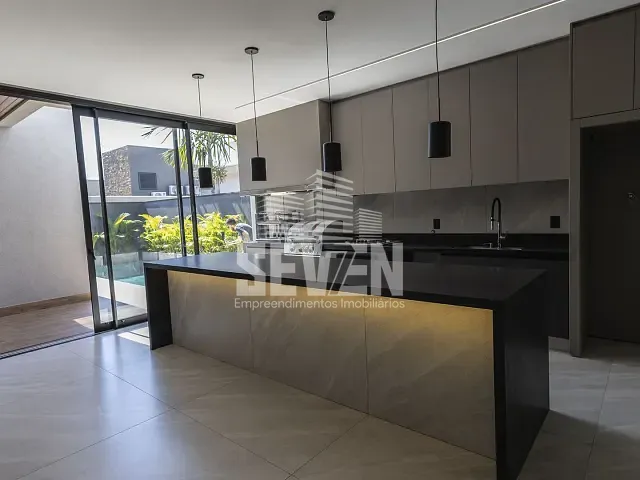 Casa com 450m² 4 quartos e 5 banheiros, à venda, no bairro Residencial Lago Sul em Bauru