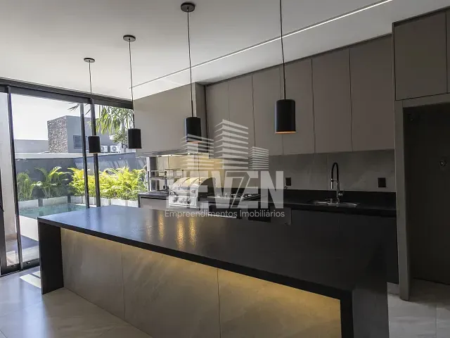 Casa com 450m² 4 quartos e 5 banheiros, à venda, no bairro Residencial Lago Sul em Bauru