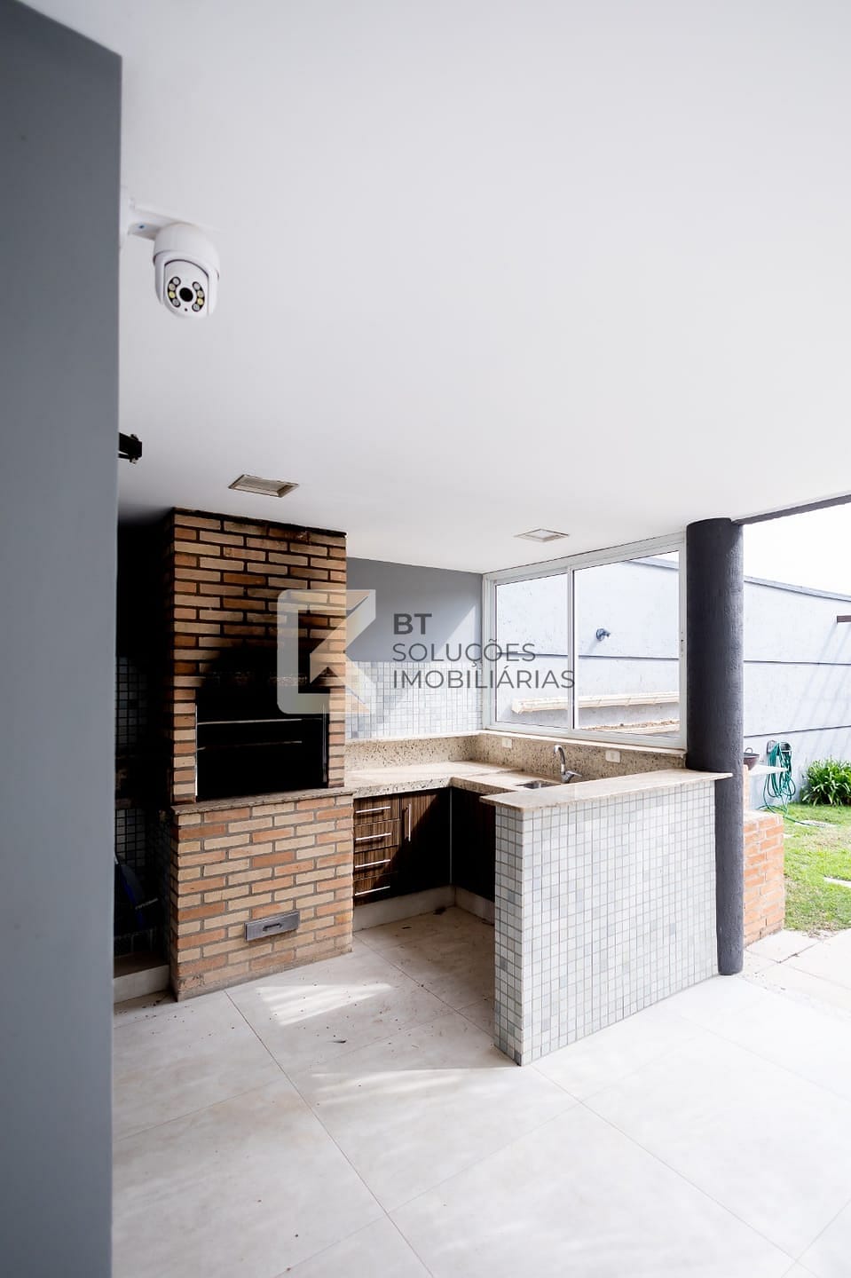 Casa à venda e aluguel com 3 quartos, 286m² - Foto 42
