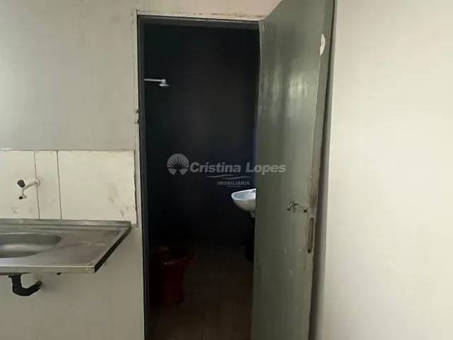 Casa com 150m² 2 quartos e 1 banheiro, à venda, no bairro Três Andares em Teresina