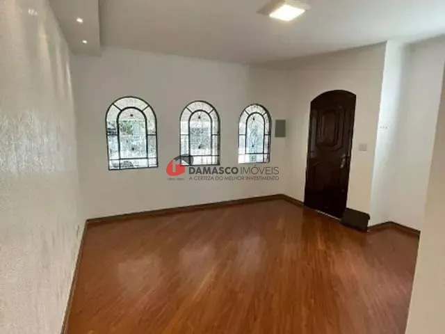 Casa com 150m² 2 quartos e 3 banheiros, para alugar, no bairro Barcelona em São Caetano do Sul