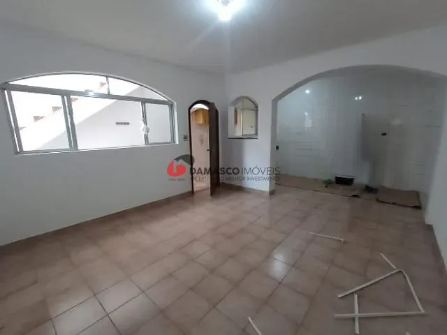 Casa com 150m² 2 quartos e 3 banheiros, para alugar, no bairro Barcelona em São Caetano do Sul