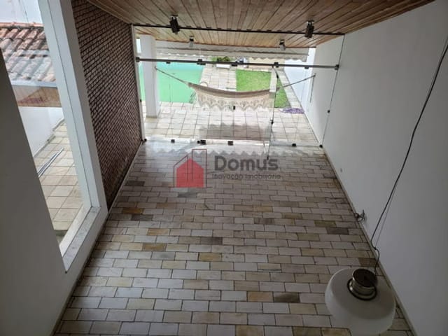 Casa com 330m², à venda, no bairro Jardim Boa Vista em Pindamonhangaba