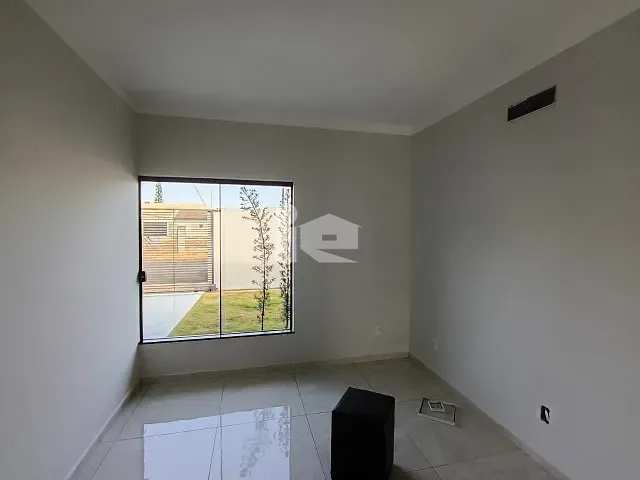 Casa 2 quartos e 2 banheiros, para alugar, no bairro Jardim Novo Horizonte em Rolândia