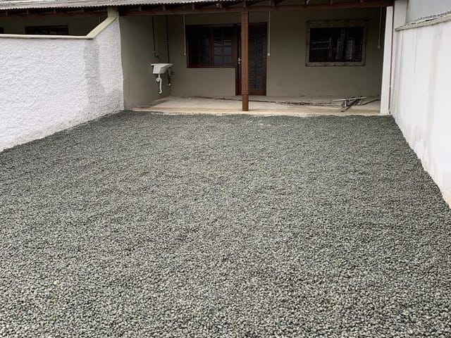 Casa 5 quartos e 2 banheiros, à venda, no bairro Vila Nova em Porto Belo