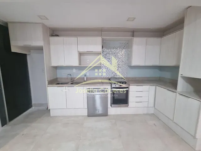 Casa com 190m² 2 quartos e 2 banheiros, à venda, no bairro Petrópolis em Várzea Grande