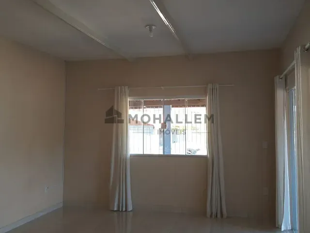 Casa com 300m² 3 quartos e 2 banheiros, à venda, no bairro Santa Barbara em Piranguinho