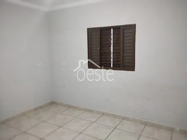 Casa com 125m² 2 quartos e 1 banheiro, à venda, no bairro Jardim São Francisco em Santa Bárbara D'Oeste
