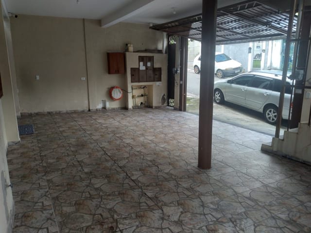 Casa com 300m² 6 quartos e 7 banheiros, à venda, no bairro Jardim Wanda em São Paulo