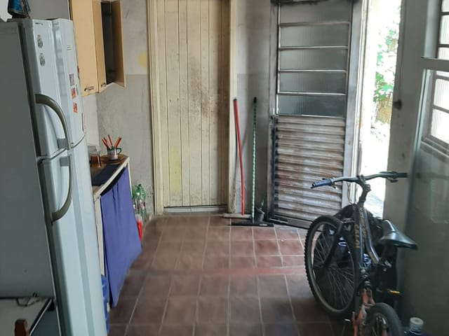 Casa 1 quarto e 1 banheiro, à venda, no bairro Centro em Aparecida
