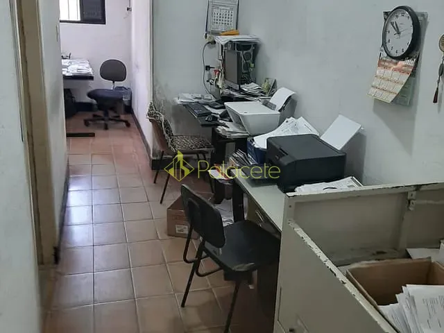 Casa 1 quarto e 1 banheiro, à venda, no bairro Centro em Aparecida
