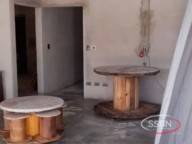 Casa com 284m² 2 quartos e 3 banheiros, à venda, no bairro Jardim dos Lagos em Nova Odessa