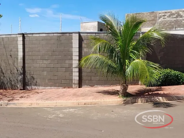 Casa com 284m² 2 quartos e 3 banheiros, à venda, no bairro Jardim dos Lagos em Nova Odessa
