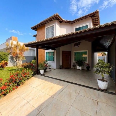 Casa com 300m² 3 quartos e 5 banheiros, à venda, no bairro Ogiva em Cabo Frio