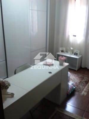Casa à venda com 3 quartos, 210m² - Foto 17