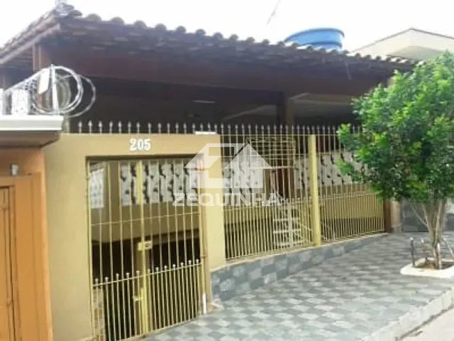 Casa com 250m² 3 quartos e 1 banheiro, à venda, no bairro Jardim Oriental em Osasco