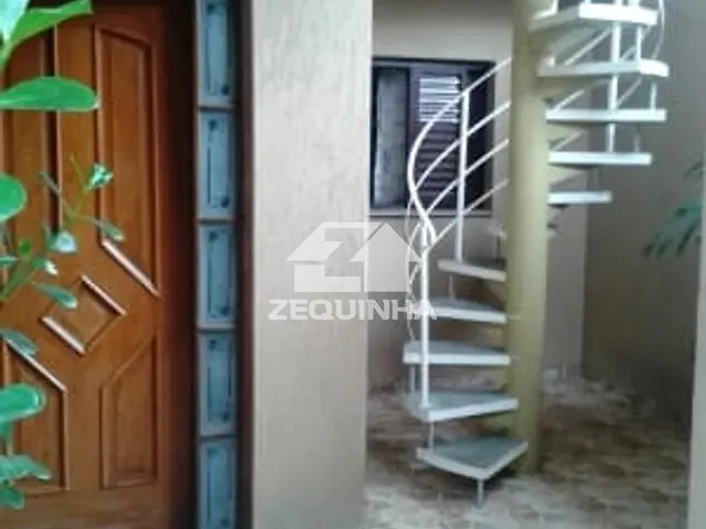 Casa com 250m² 3 quartos e 1 banheiro, à venda, no bairro Jardim Oriental em Osasco