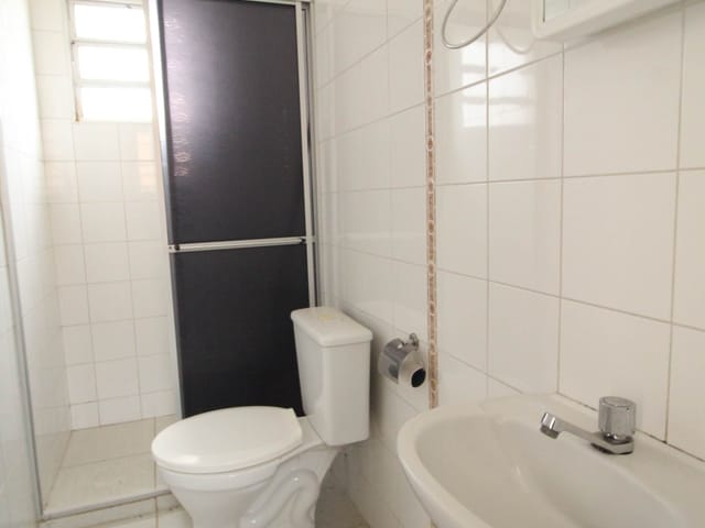 Casa com 103m² 2 quartos e 1 banheiro, à venda, no bairro Ronda em Ponta Grossa