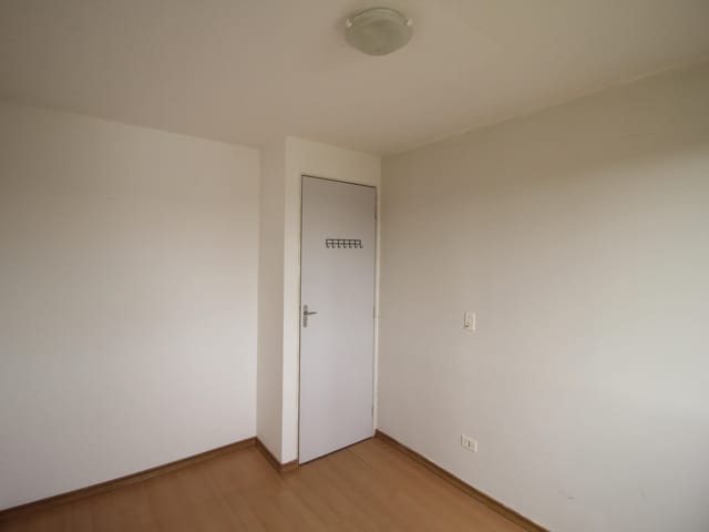 Casa com 103m² 2 quartos e 1 banheiro, à venda, no bairro Ronda em Ponta Grossa
