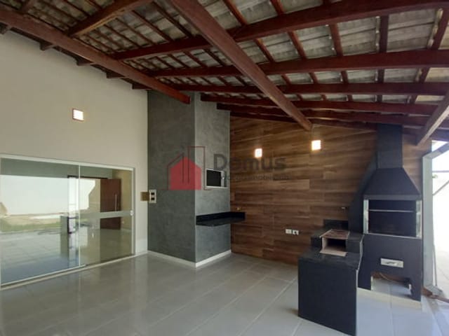 Casa com 450m², à venda, no bairro Condomínio Real Ville em Pindamonhangaba