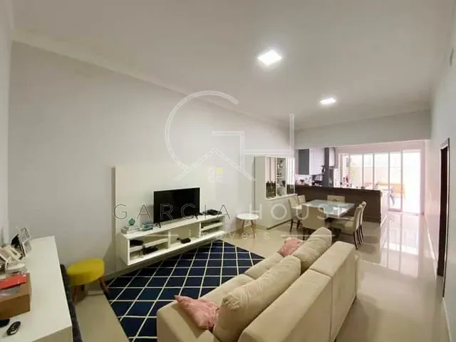 Casa com 250m² 3 quartos e 2 banheiros, à venda, no bairro Jardim Cybelli em Ribeirão Preto