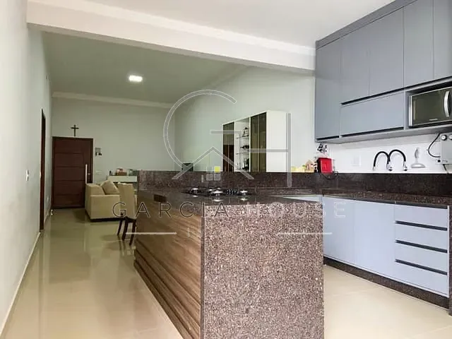 Casa com 250m² 3 quartos e 2 banheiros, à venda, no bairro Jardim Cybelli em Ribeirão Preto