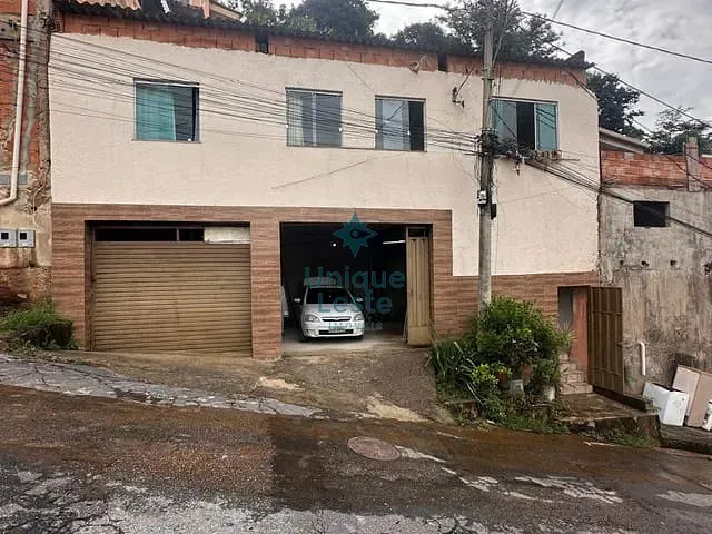 Casa 4 quartos e 2 banheiros, à venda, no bairro Taquaril em Belo Horizonte