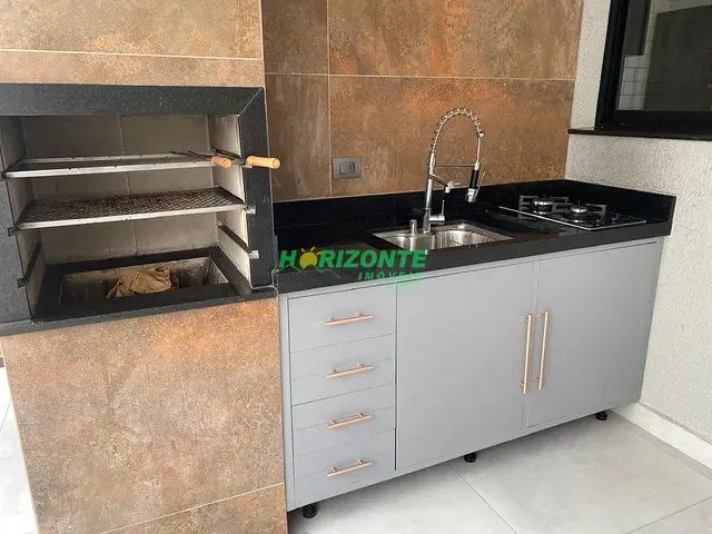 Casa com 260m² 4 quartos e 4 banheiros, à venda, no bairro Urbanova em São José dos Campos