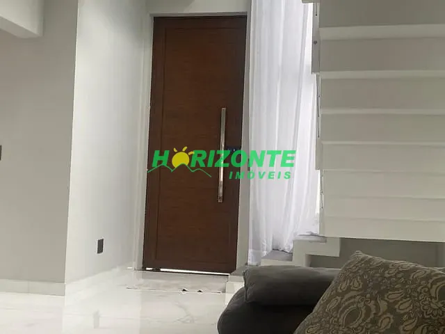 Casa com 260m² 4 quartos e 4 banheiros, à venda, no bairro Urbanova em São José dos Campos