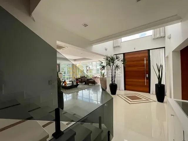 Casa com 800m² 5 quartos e 7 banheiros, à venda, no bairro Jurerê Internacional em Florianópolis