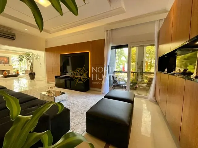 Casa com 800m² 5 quartos e 7 banheiros, à venda, no bairro Jurerê Internacional em Florianópolis