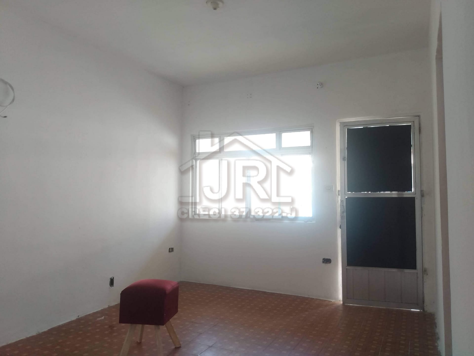 Casa à venda com 3 quartos, 90m² - Foto 5