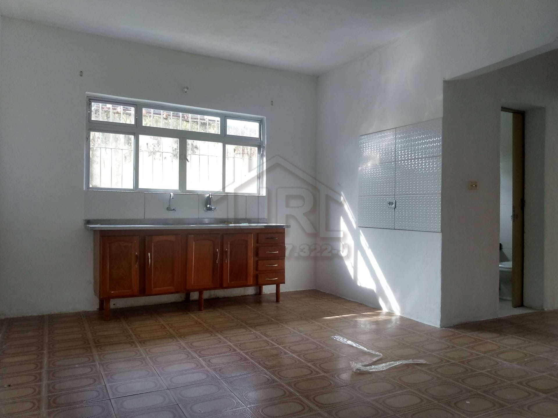 Casa à venda com 3 quartos, 90m² - Foto 9