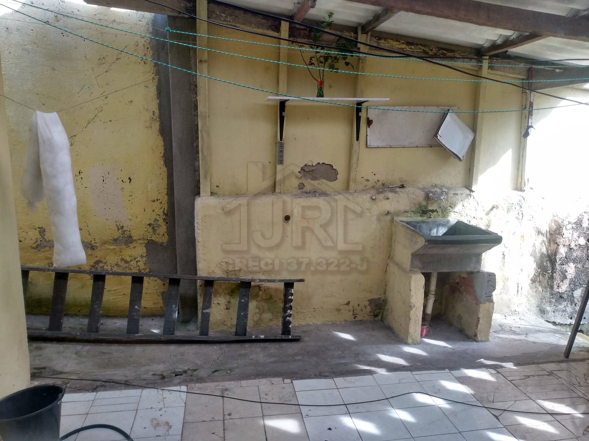 Casa à venda com 3 quartos, 90m² - Foto 25