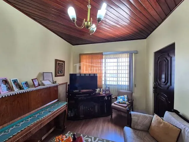Casa com 228m² 3 quartos e 2 banheiros, à venda, no bairro Centro em Mogi das Cruzes