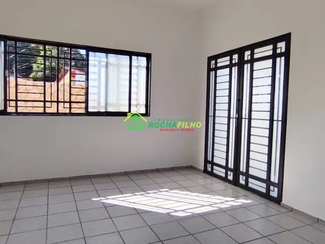 Casa com 330m², à venda, no bairro Marquês de Paranaguá em Teresina