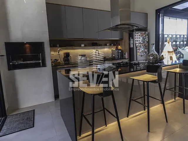 Casa com 451m² 3 quartos e 4 banheiros, à venda, no bairro Morada Do Sol em Piratininga