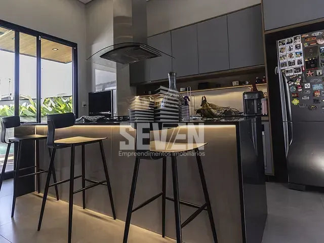Casa com 451m² 3 quartos e 4 banheiros, à venda, no bairro Morada Do Sol em Piratininga