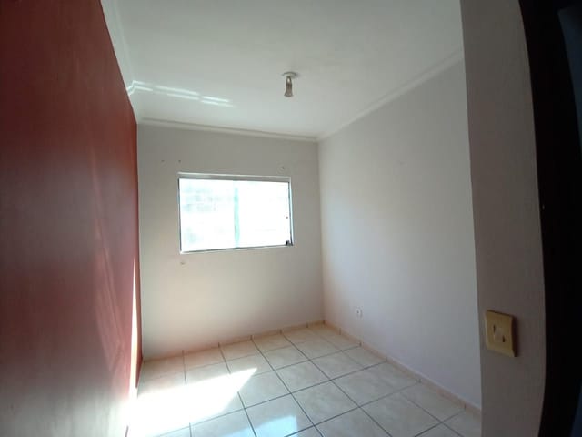 Casa com 100m² 2 quartos e 1 banheiro, para alugar, no bairro Vila Fleming em São João da Boa Vista