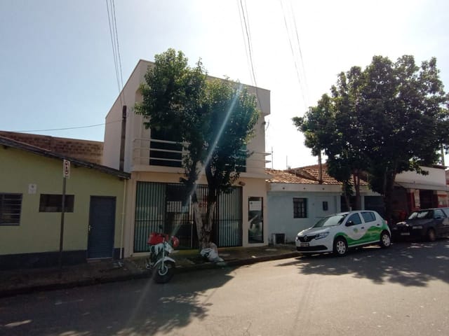Casa com 100m² 2 quartos e 1 banheiro, para alugar, no bairro Vila Fleming em São João da Boa Vista