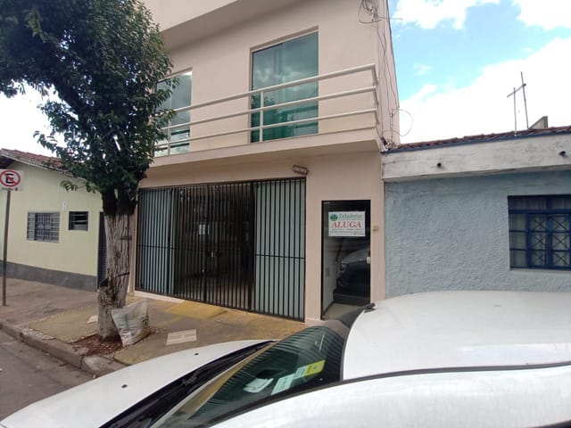 Casa com 100m² 2 quartos e 1 banheiro, para alugar, no bairro Vila Fleming em São João da Boa Vista