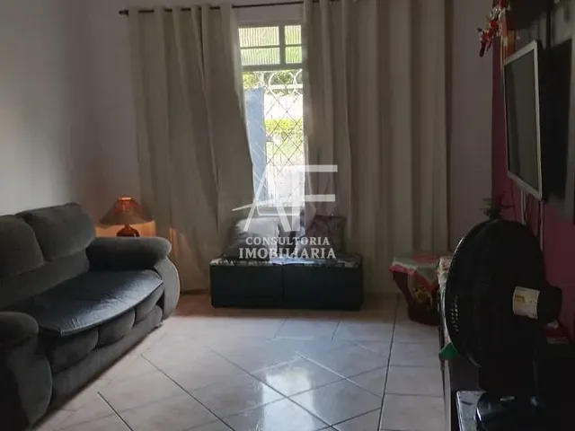 Casa com 324m² 4 quartos e 3 banheiros, à venda, no bairro Jardim da Luz em Taubaté