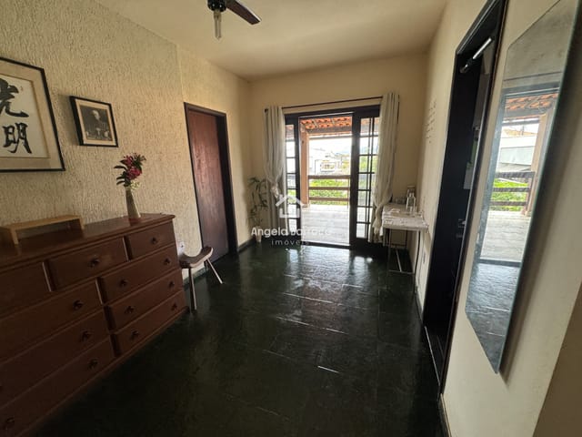 Casa 3 quartos e 5 banheiros, à venda, no bairro Jardim Atlântico Central (Itaipuaçu) em Maricá