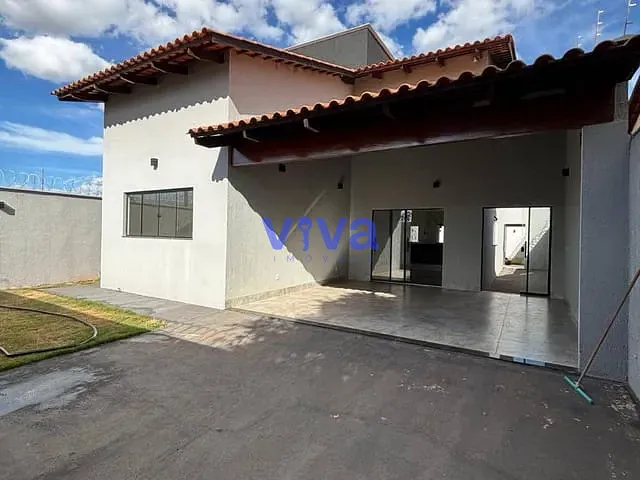 Casa com 360m² 3 quartos e 3 banheiros, à venda, no bairro Residencial Andrade Reis em Aparecida de Goiânia
