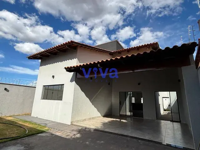 Casa com 360m² 3 quartos e 3 banheiros, à venda, no bairro Residencial Andrade Reis em Aparecida de Goiânia