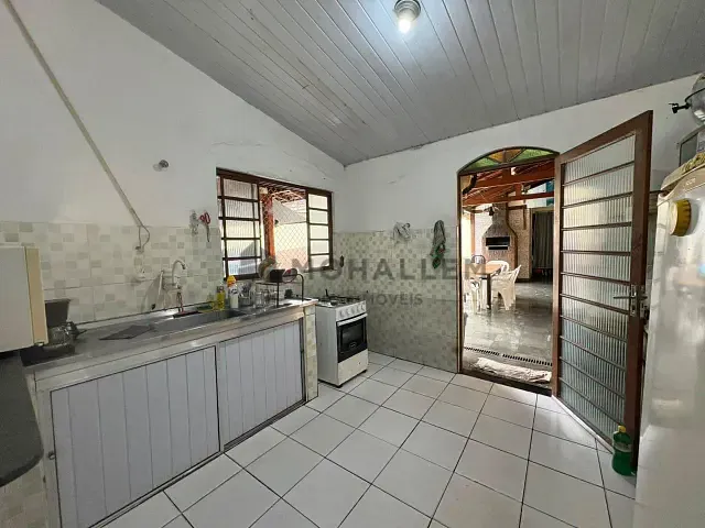 Casa com 200m² 3 quartos e 2 banheiros, à venda, no bairro Vila Isabel em Itajubá